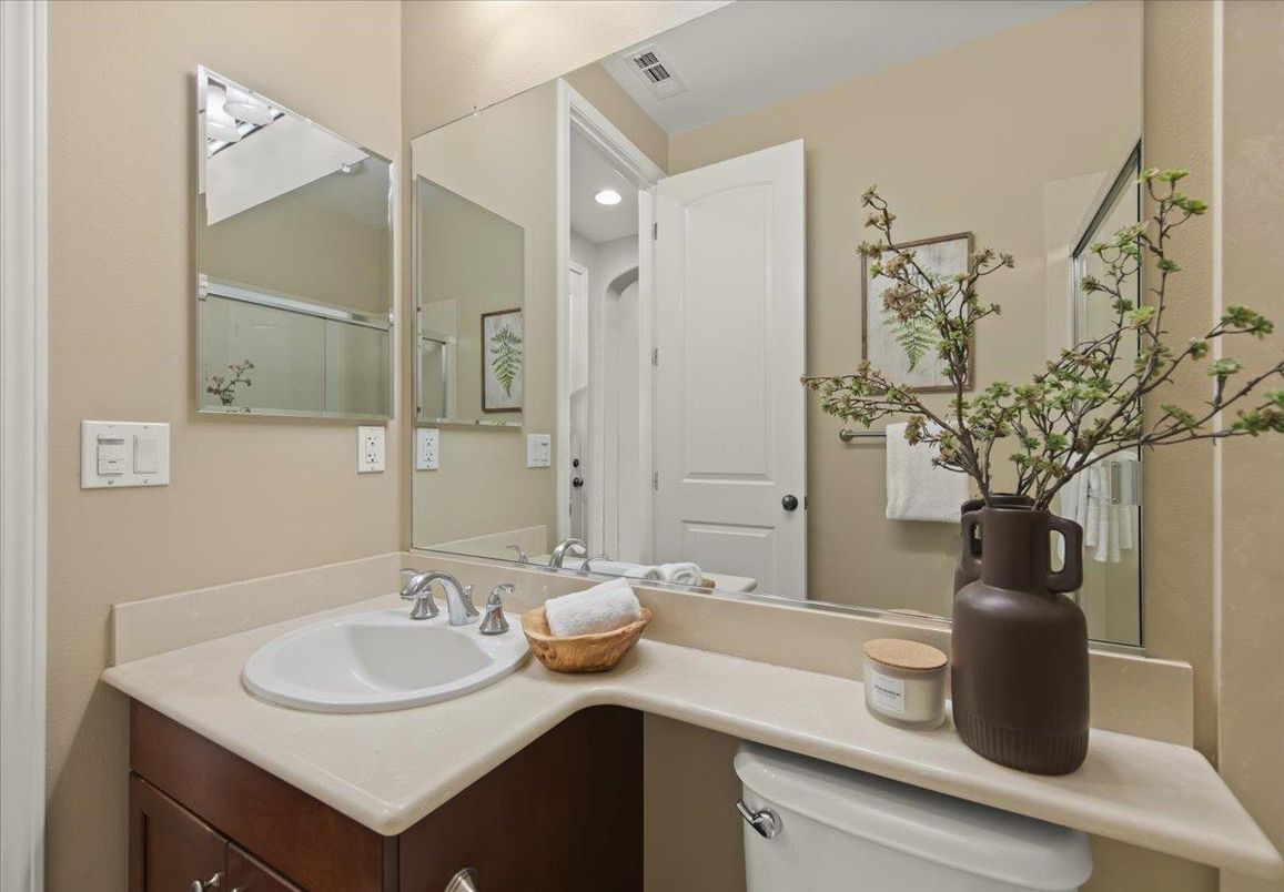 Bathroom, Interior, Recessed Lighting