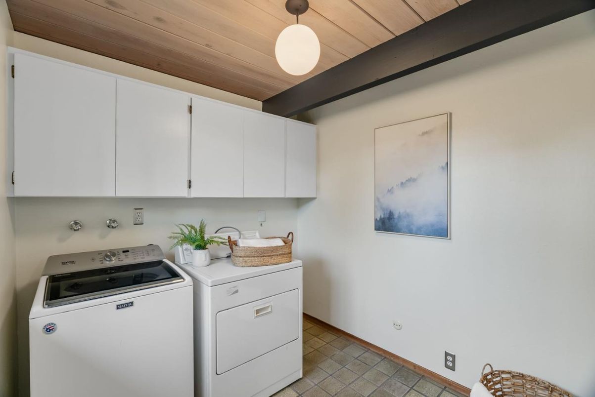 Interior, Kitchen, Washer, Wooden Ceilings