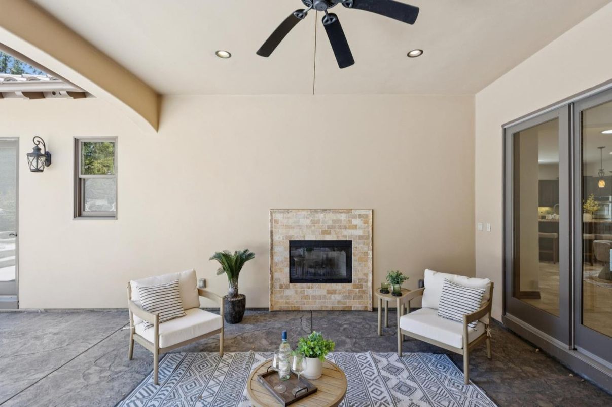 Fireplace, Interior, Recessed Lighting