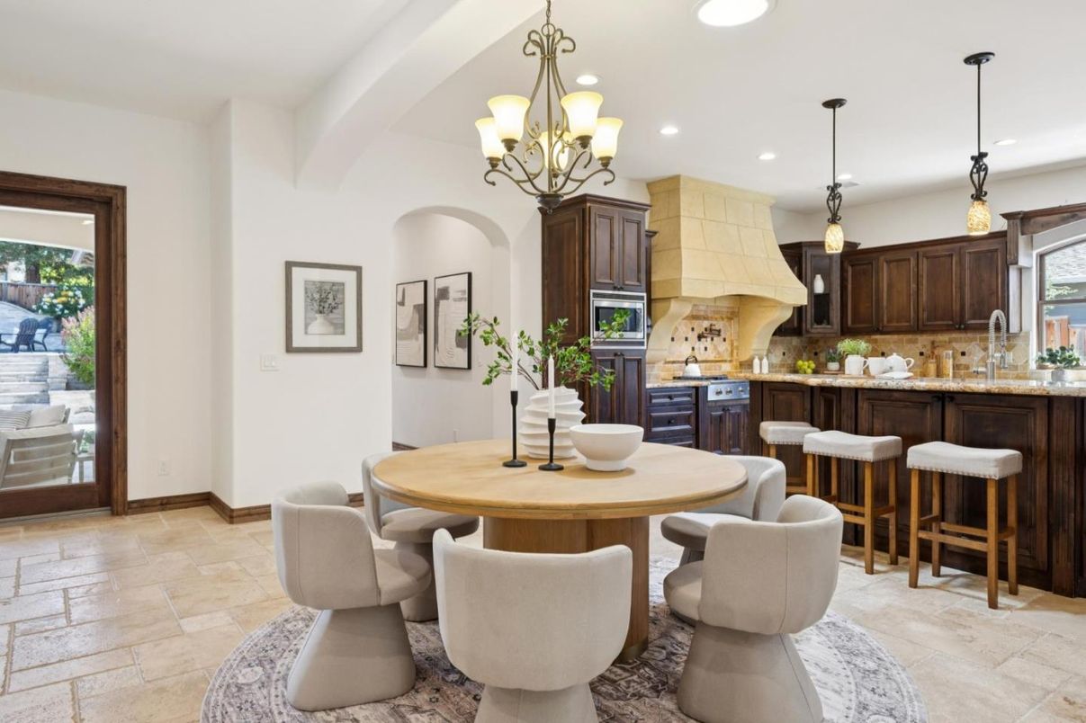 Chandelier, Dining room, Interior, Kitchen, Pendant Lights, Recessed Lighting