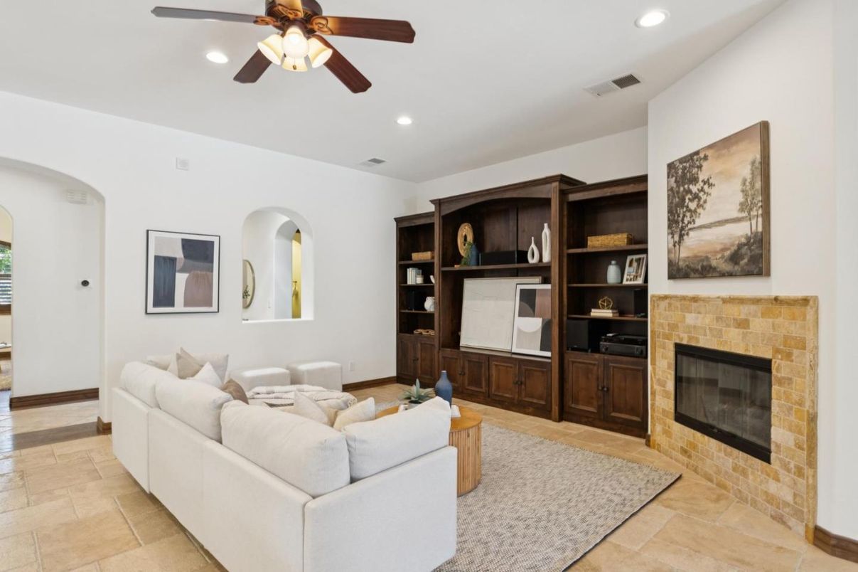 Fireplace, Interior, Living room, Recessed Lighting