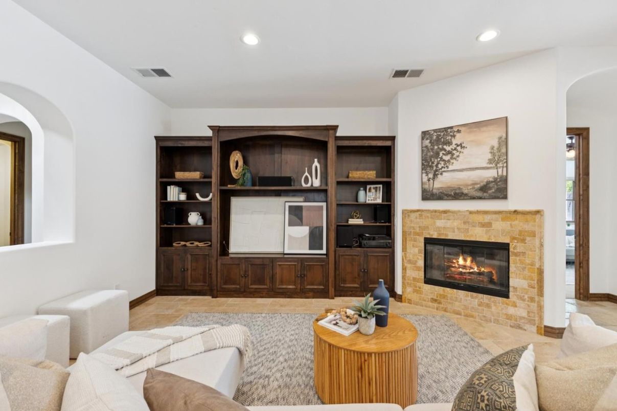 Fireplace, Interior, Living room, Recessed Lighting