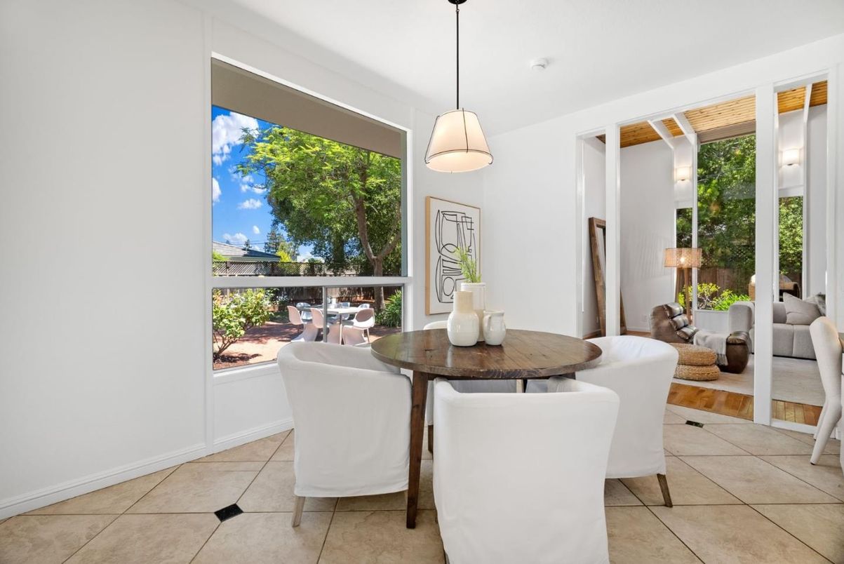 Dining room, Interior, Pendant Lights