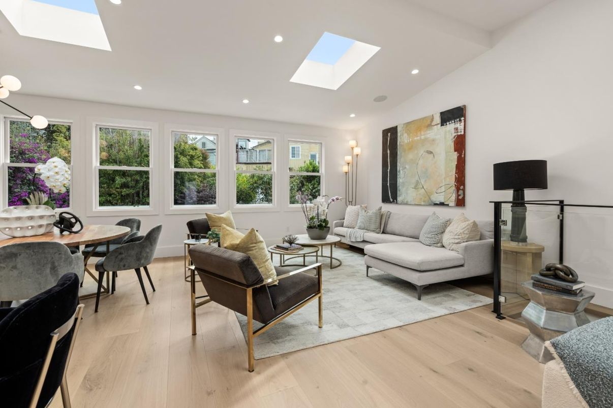 Dining room, Interior, Living room, Pendant Lights, Recessed Lighting, Wood Texture Flooring