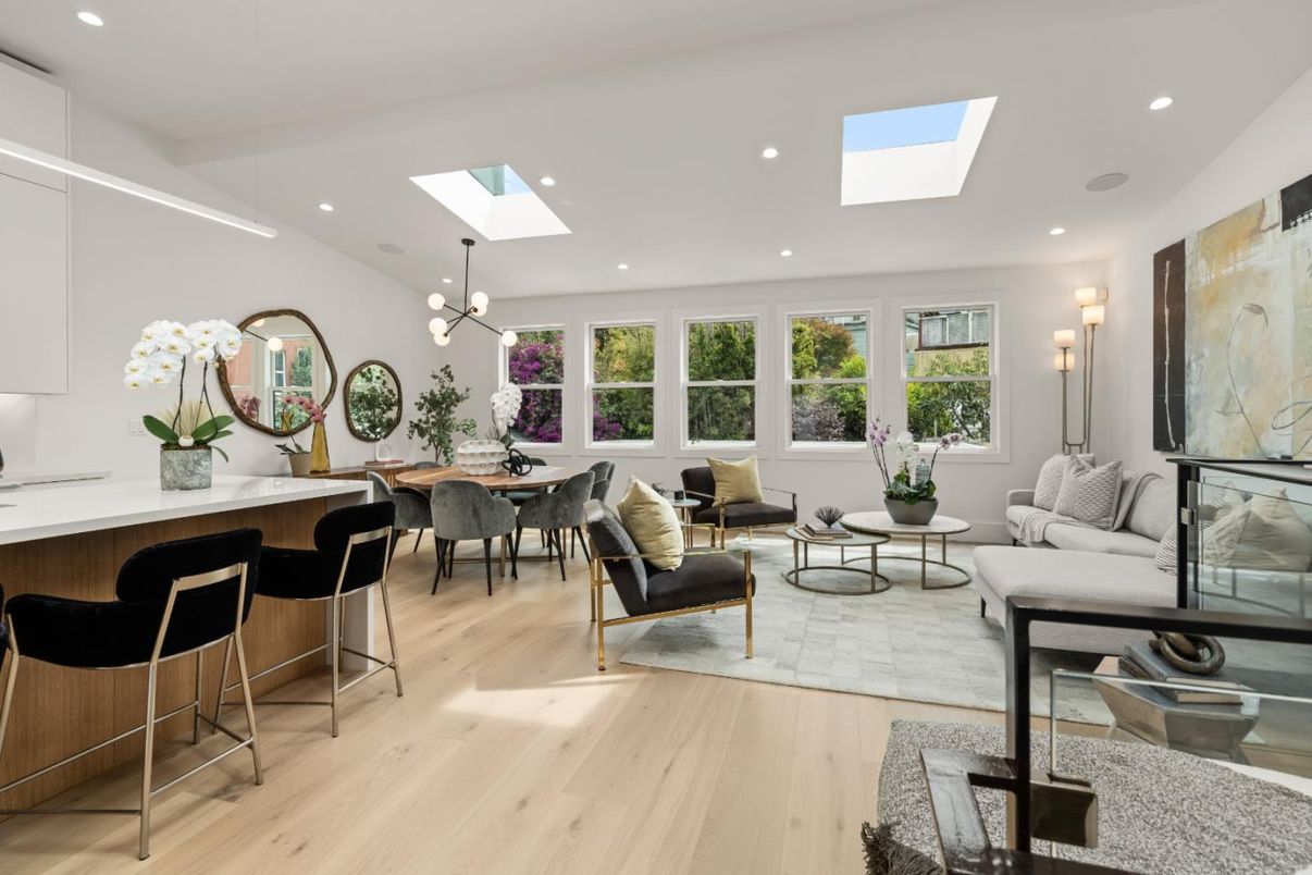 Dining room, Interior, Living room, Pendant Lights, Recessed Lighting, Wood Texture Flooring