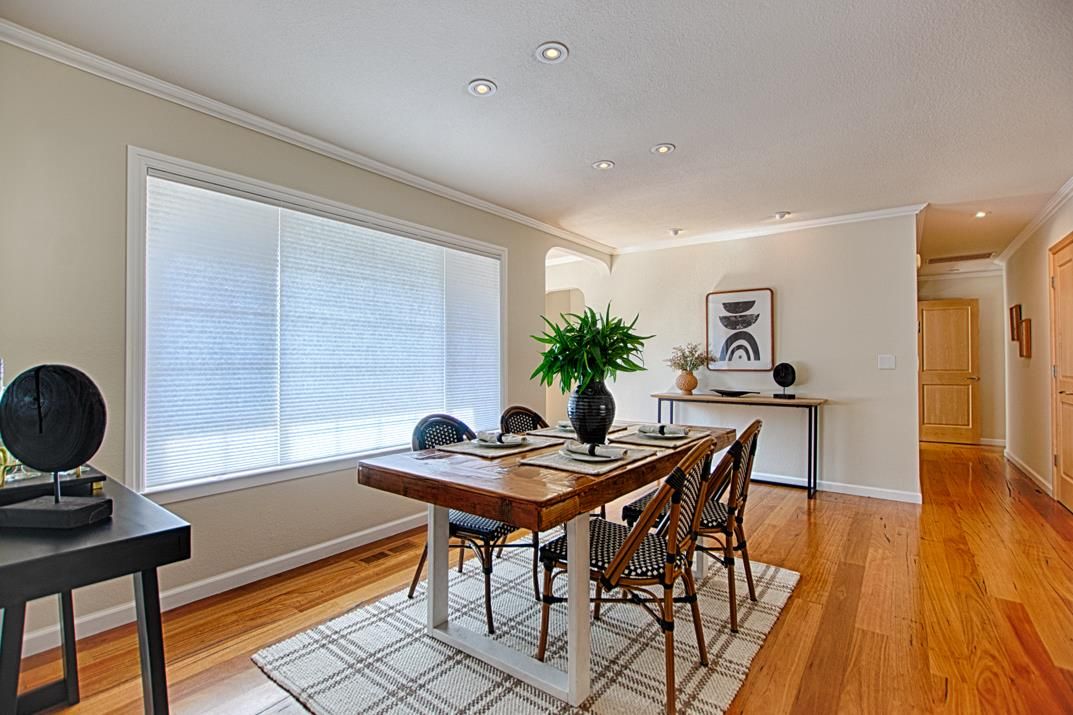Dining room, Interior, Recessed Lighting, Wood Texture Flooring