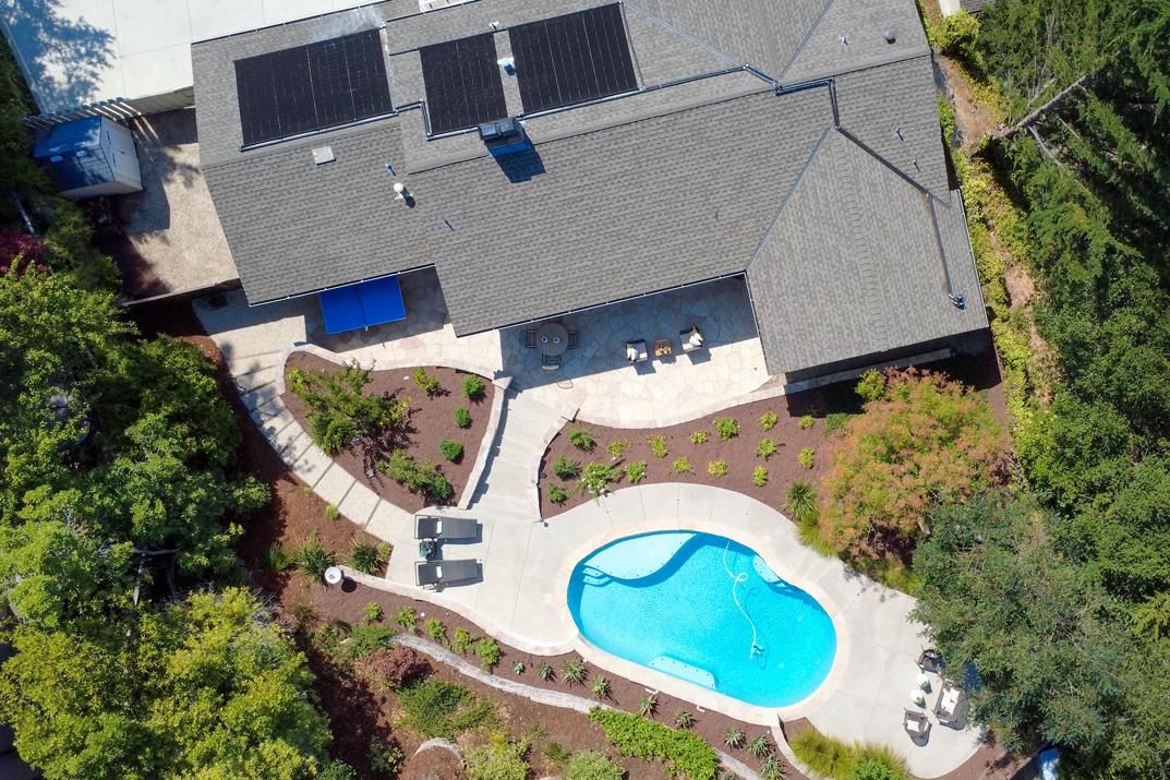 Exterior, Drone