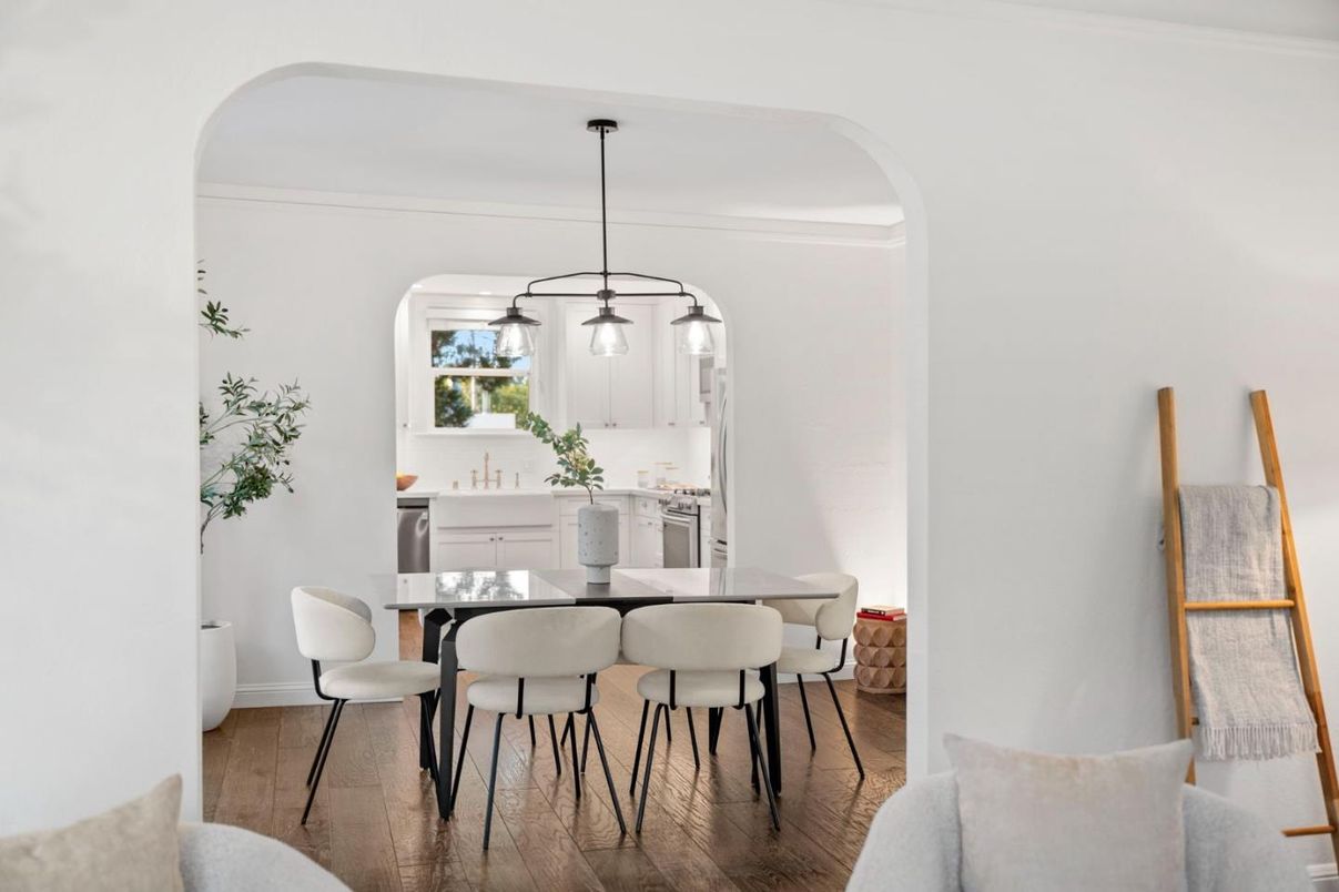 Dining room, Interior, Kitchen, Pendant Lights, Wood Texture Flooring