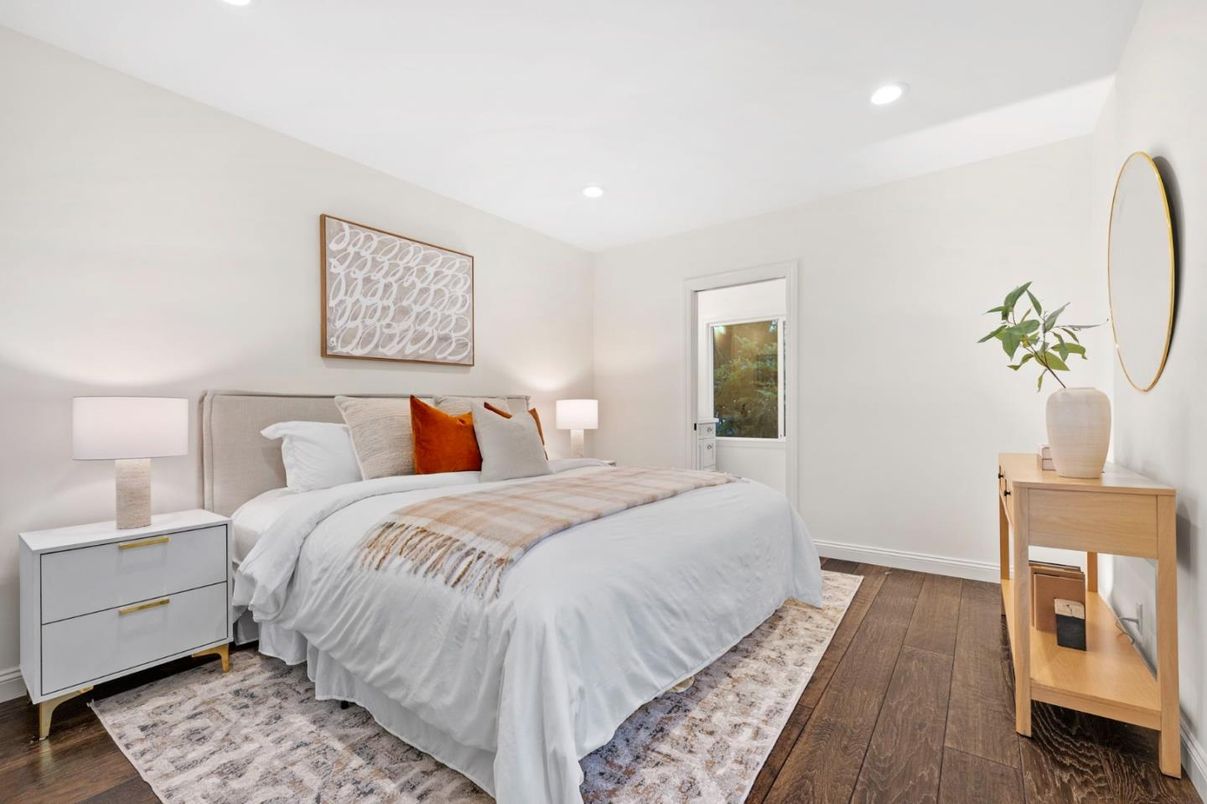 Bedroom, Interior, Recessed Lighting, Wood Texture Flooring