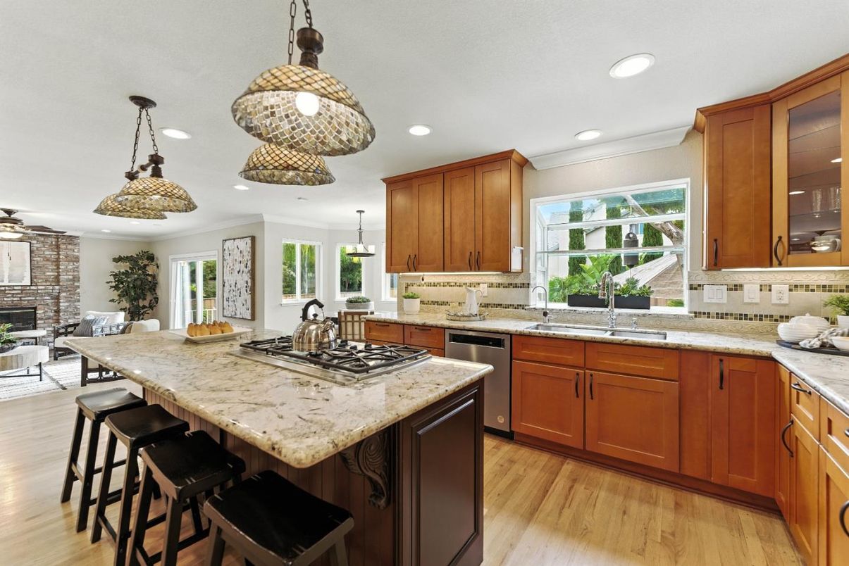 Interior, Kitchen, Pendant Lights, Recessed Lighting, Wood Texture Flooring