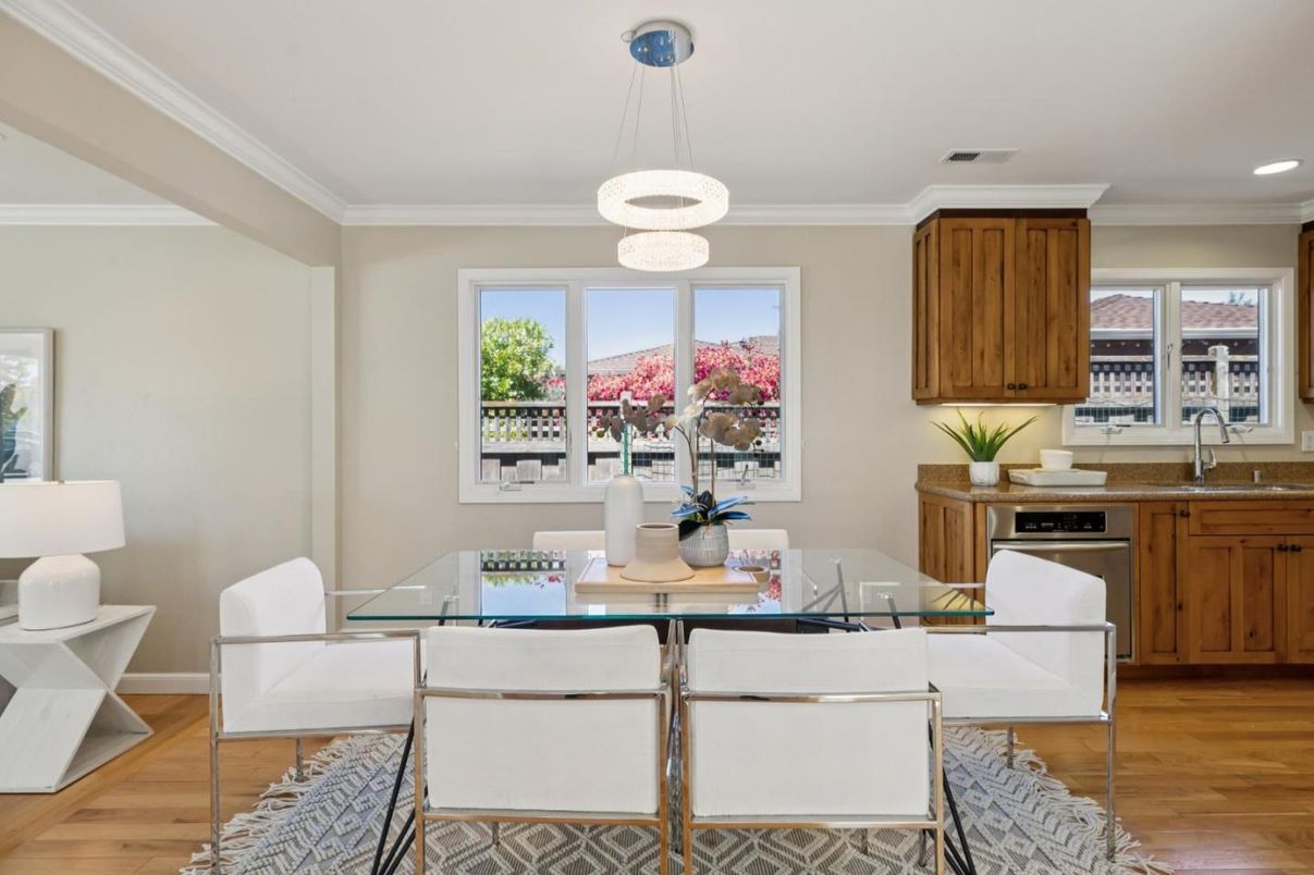 Dining room, Interior, Pendant Lights, Recessed Lighting, Wood Texture Flooring