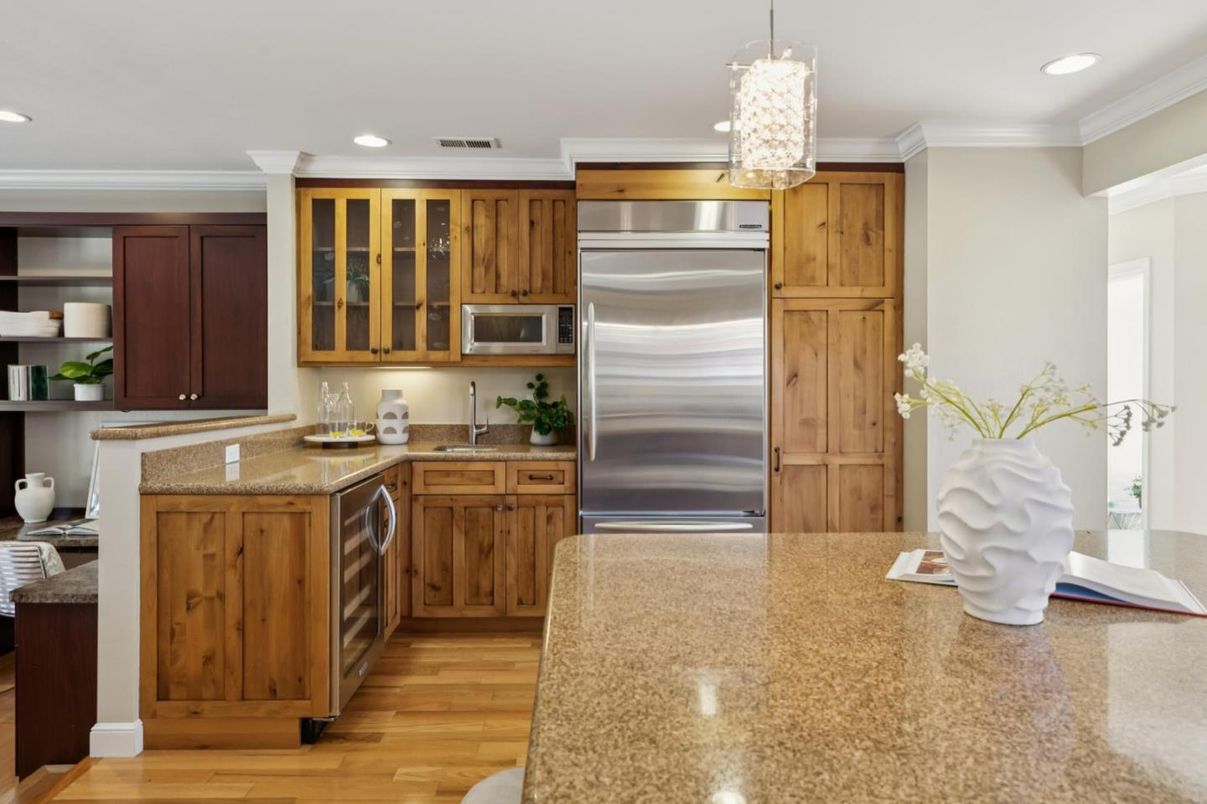 Chandelier, Interior, Kitchen, Pendant Lights, Recessed Lighting, Stainless Steel Appliances, Wood Texture Flooring