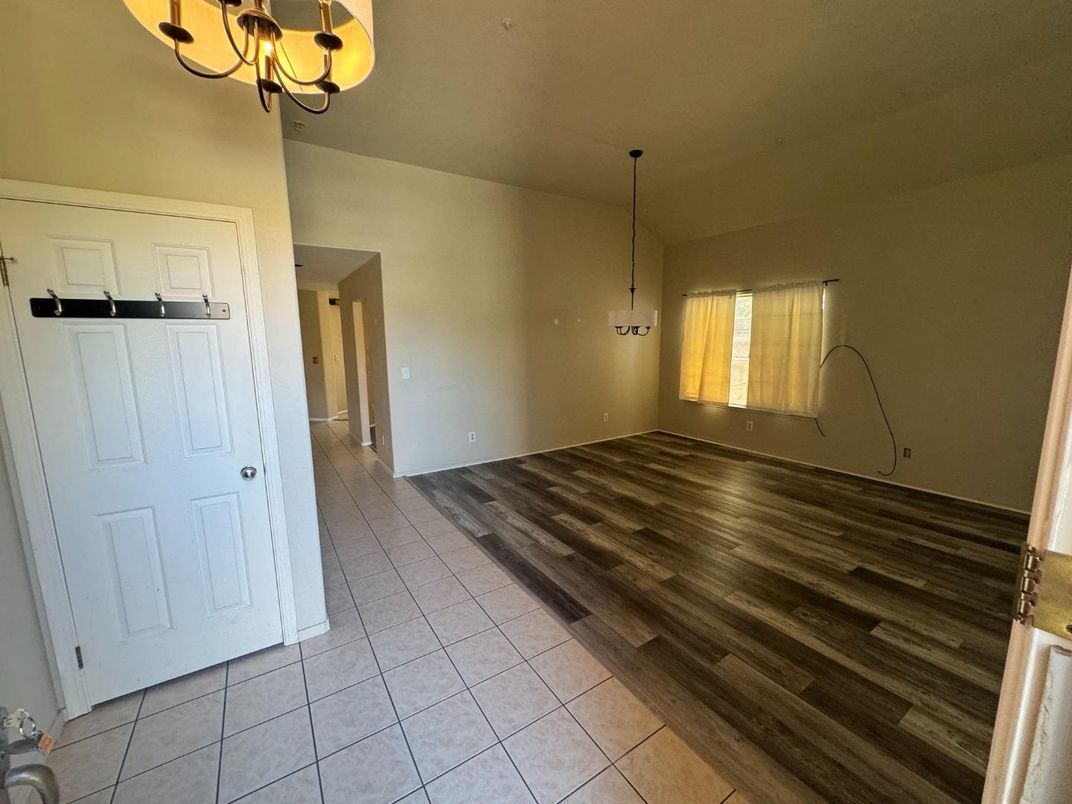 Chandelier, Empty room, Interior, Pendant Lights, Wood Texture Flooring