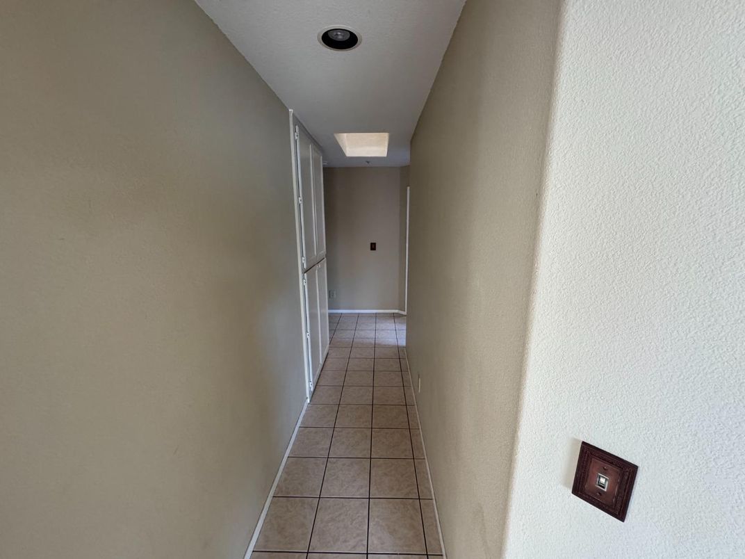 Interior, Recessed Lighting