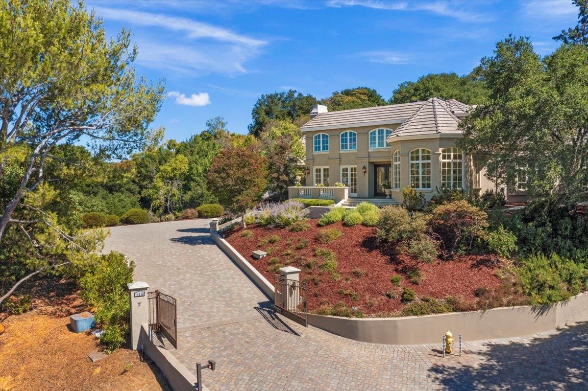 Exterior, Facade, French Provincial