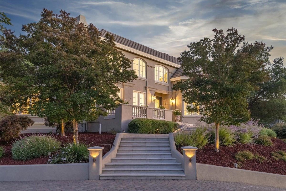 Exterior, Facade, French Provincial