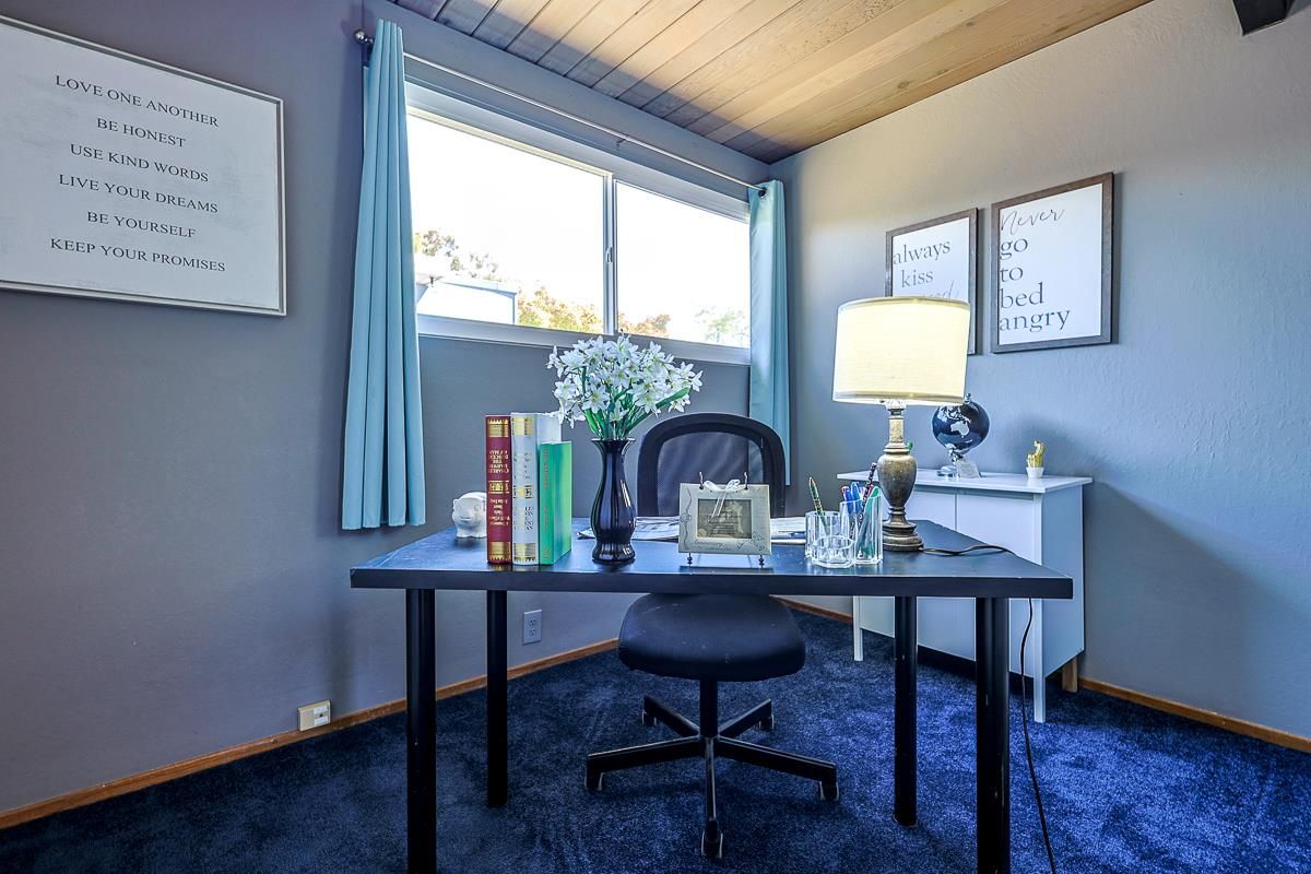Home Office, Interior, Wooden Ceilings