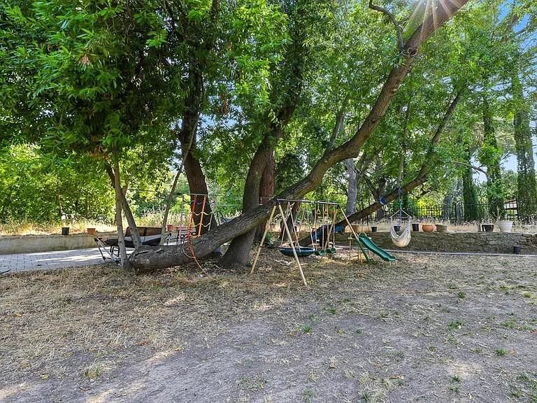 Backyard, Exterior, Playground