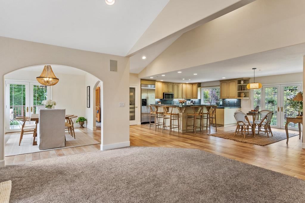 Dining room, Interior, Kitchen, Pendant Lights, Recessed Lighting, Wood Texture Flooring