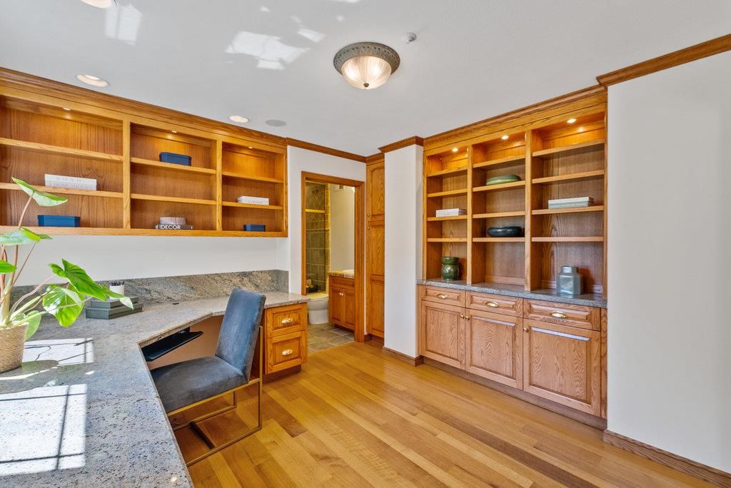 Home Office, Interior, Recessed Lighting, Wood Texture Flooring