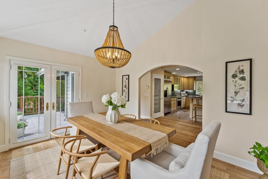 Dining room, Interior, Kitchen, Pendant Lights, Stainless Steel Appliances, Wood Texture Flooring