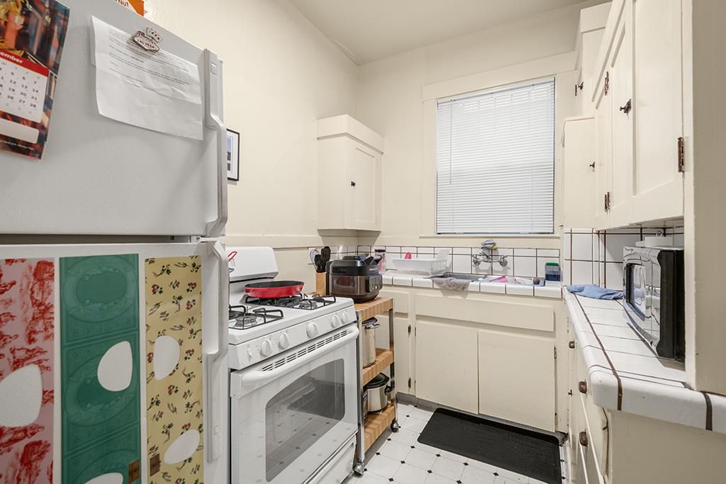 Interior, Kitchen, Tile Countertops