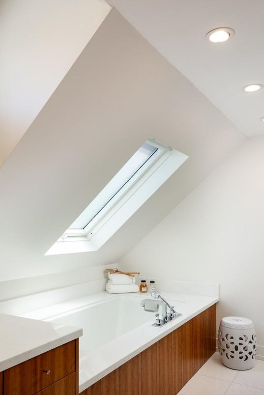 Bathroom, Interior, Recessed Lighting