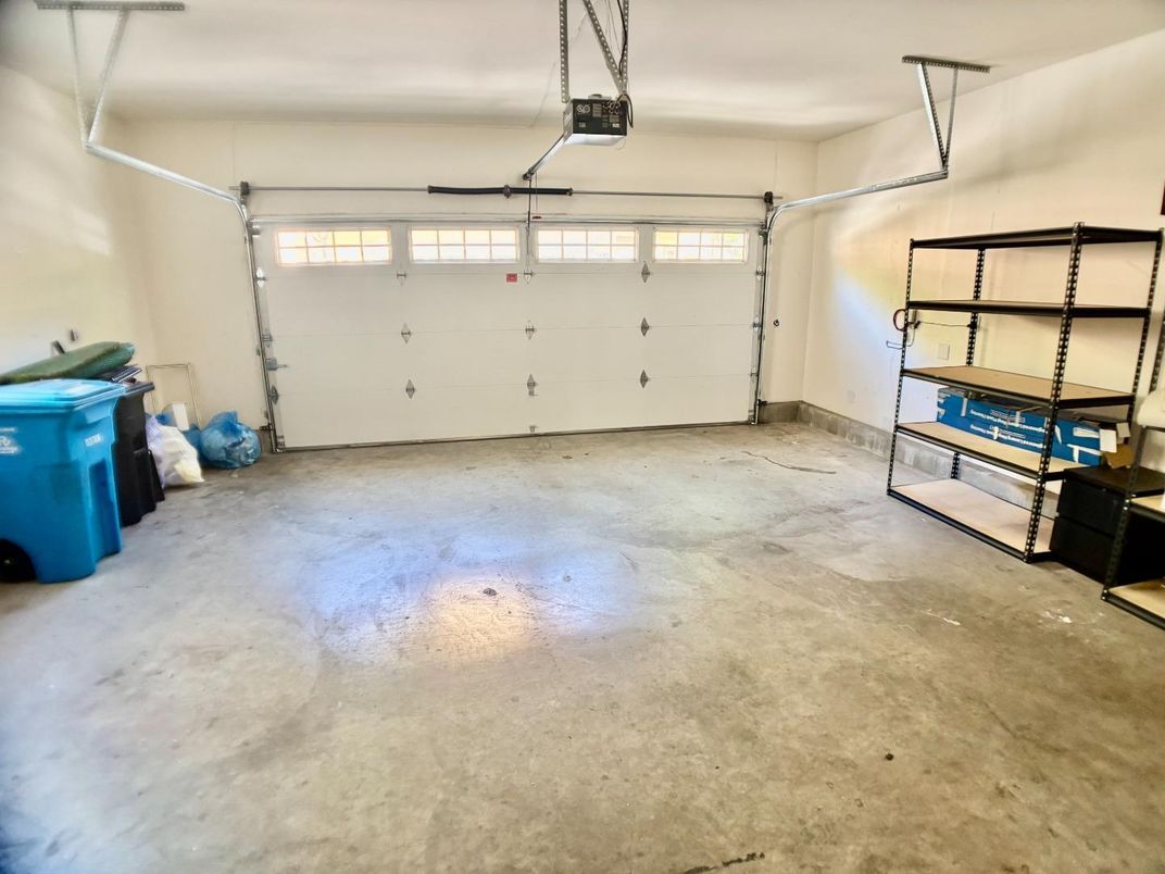 Garage, Interior