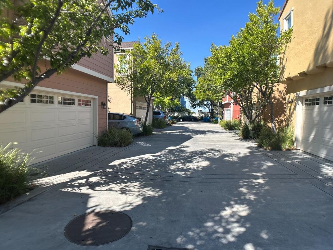 Detached Garage, Exterior