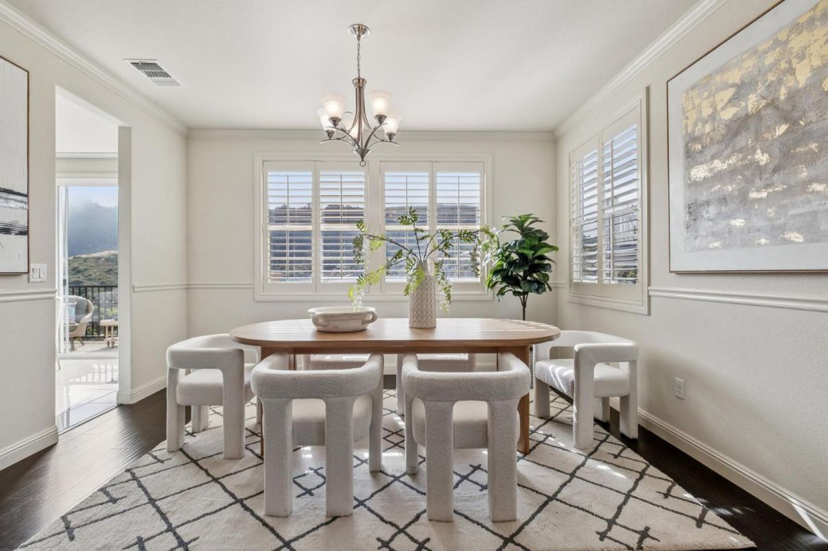 Chandelier, Dining room, Interior, Wood Texture Flooring