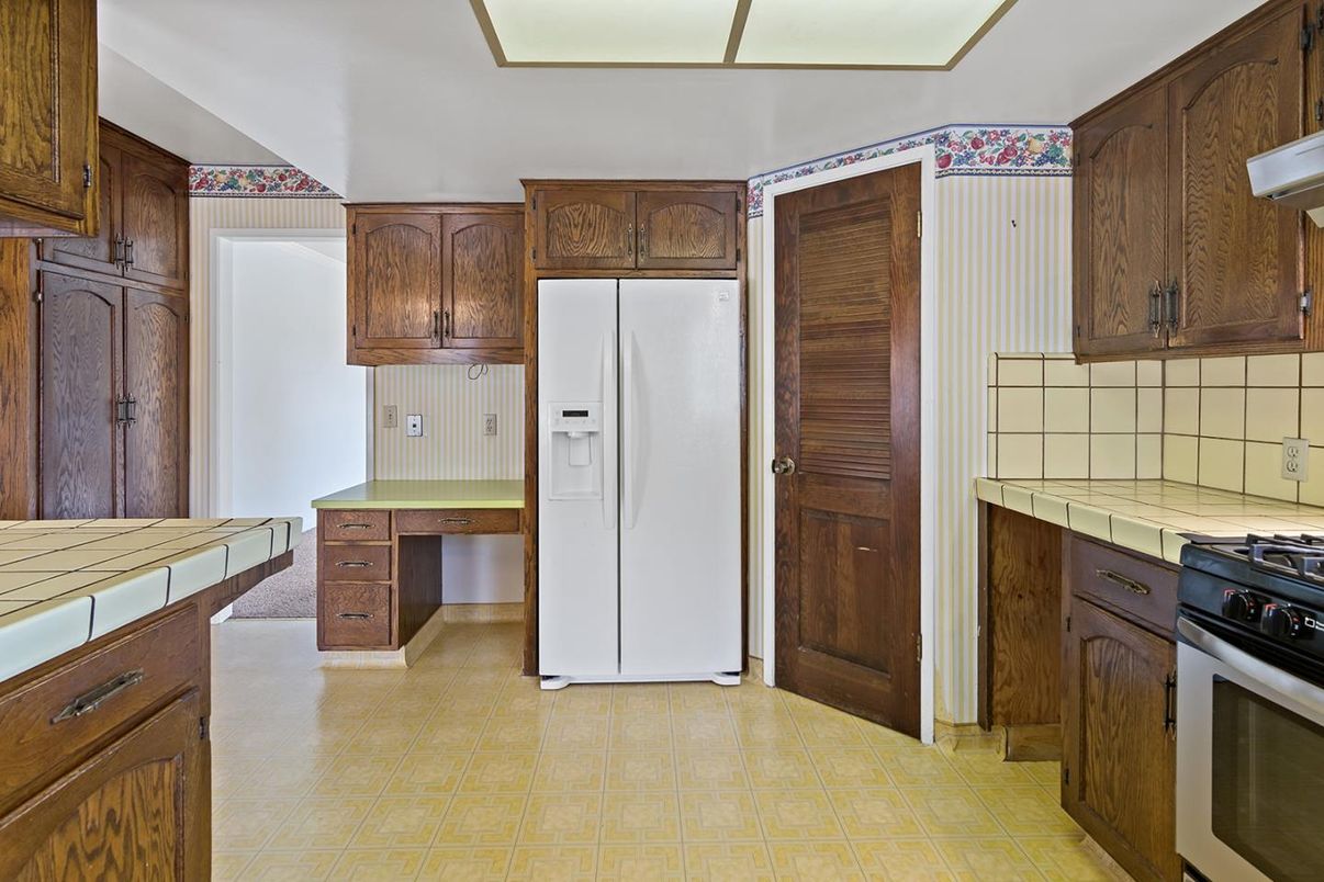 Interior, Kitchen, Tile Countertops