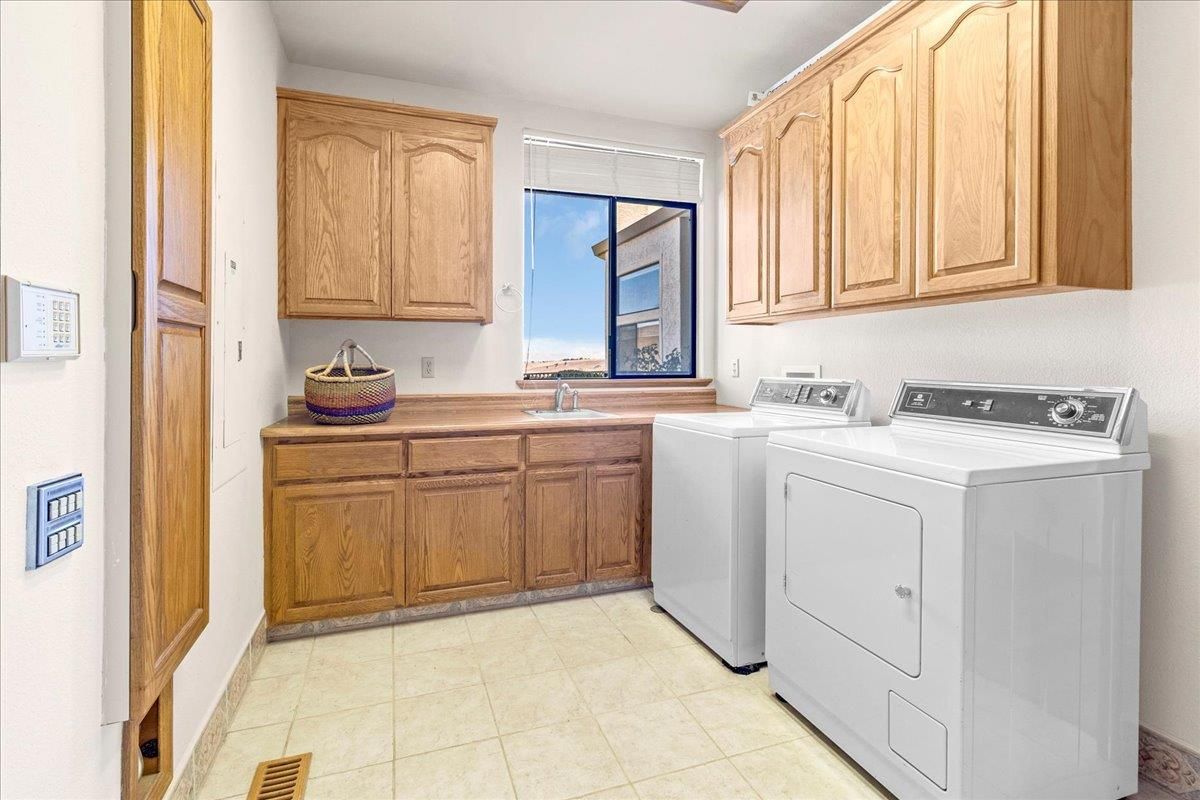 Interior, Washer