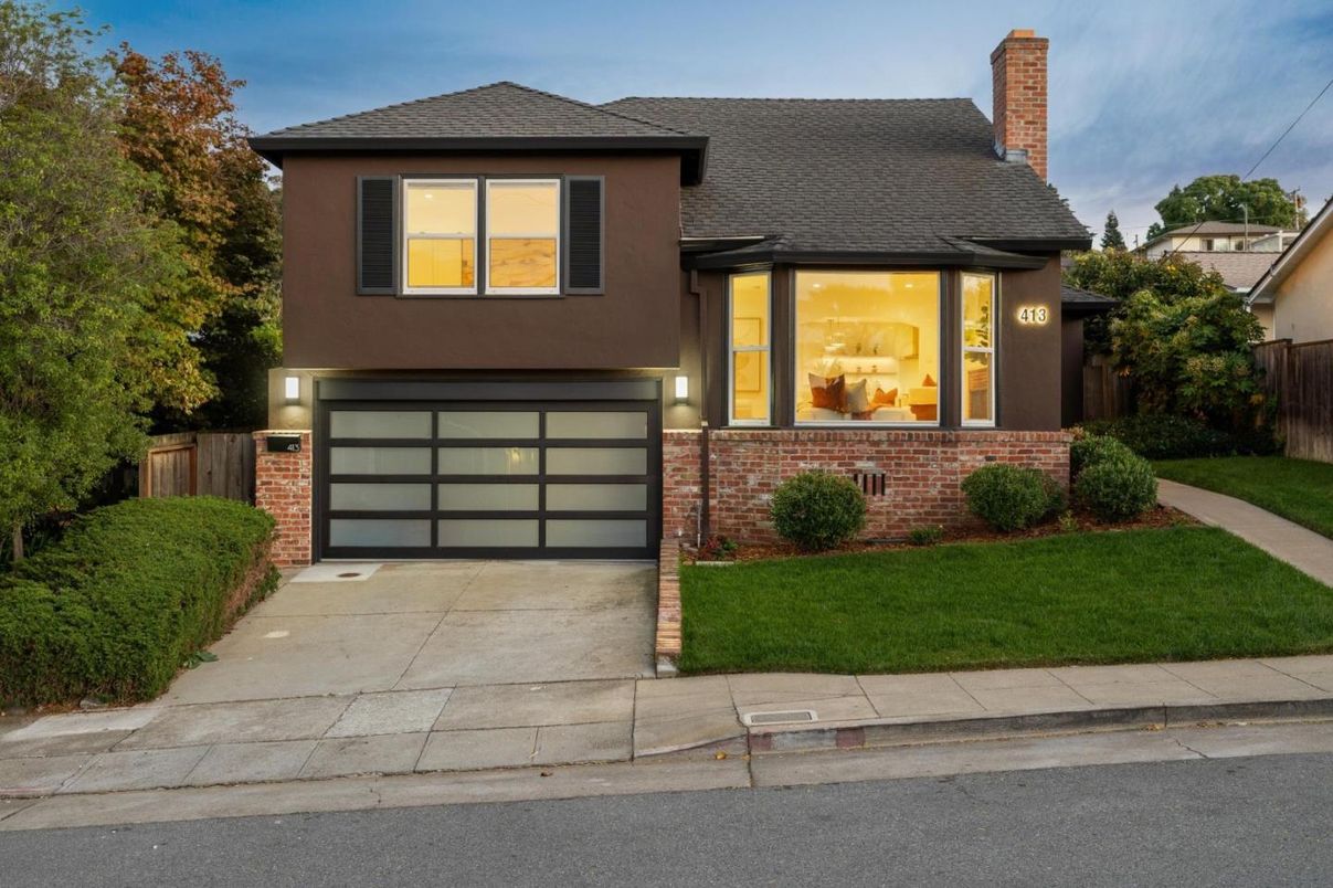 Attached, Exterior, Facade, Brick Facade, Split Level