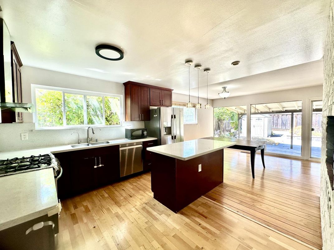 Interior, Kitchen, Pendant Lights, Wood Texture Flooring