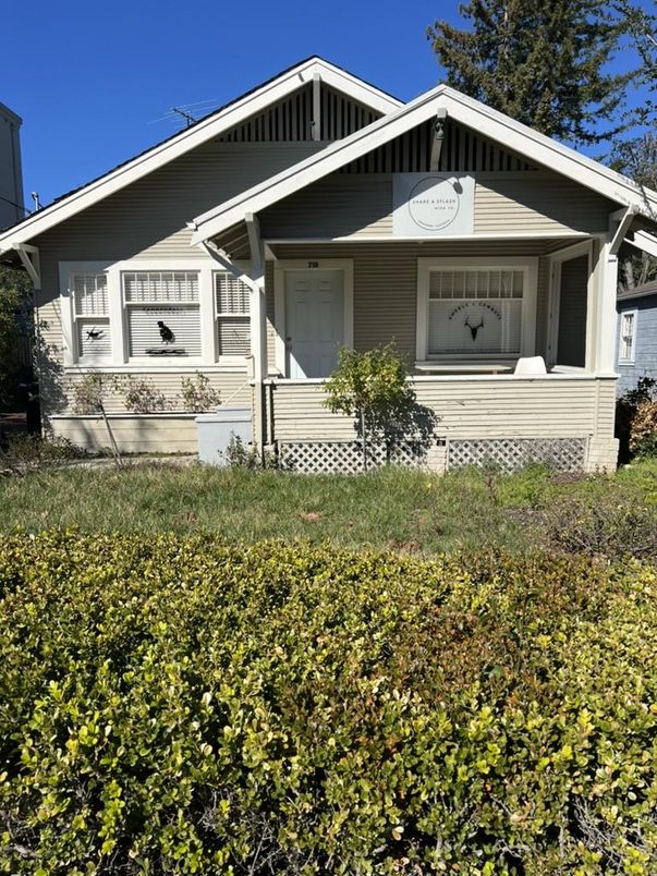 Exterior, Facade, American Craftsman