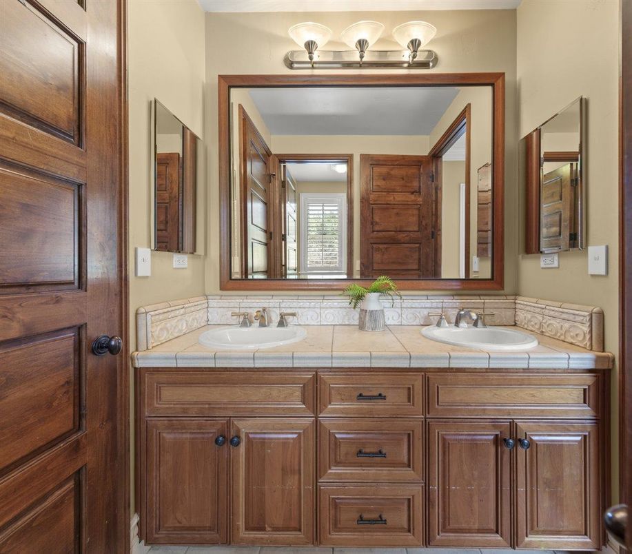 Bathroom, Dual Sink Vanities, Interior, Tile Countertops