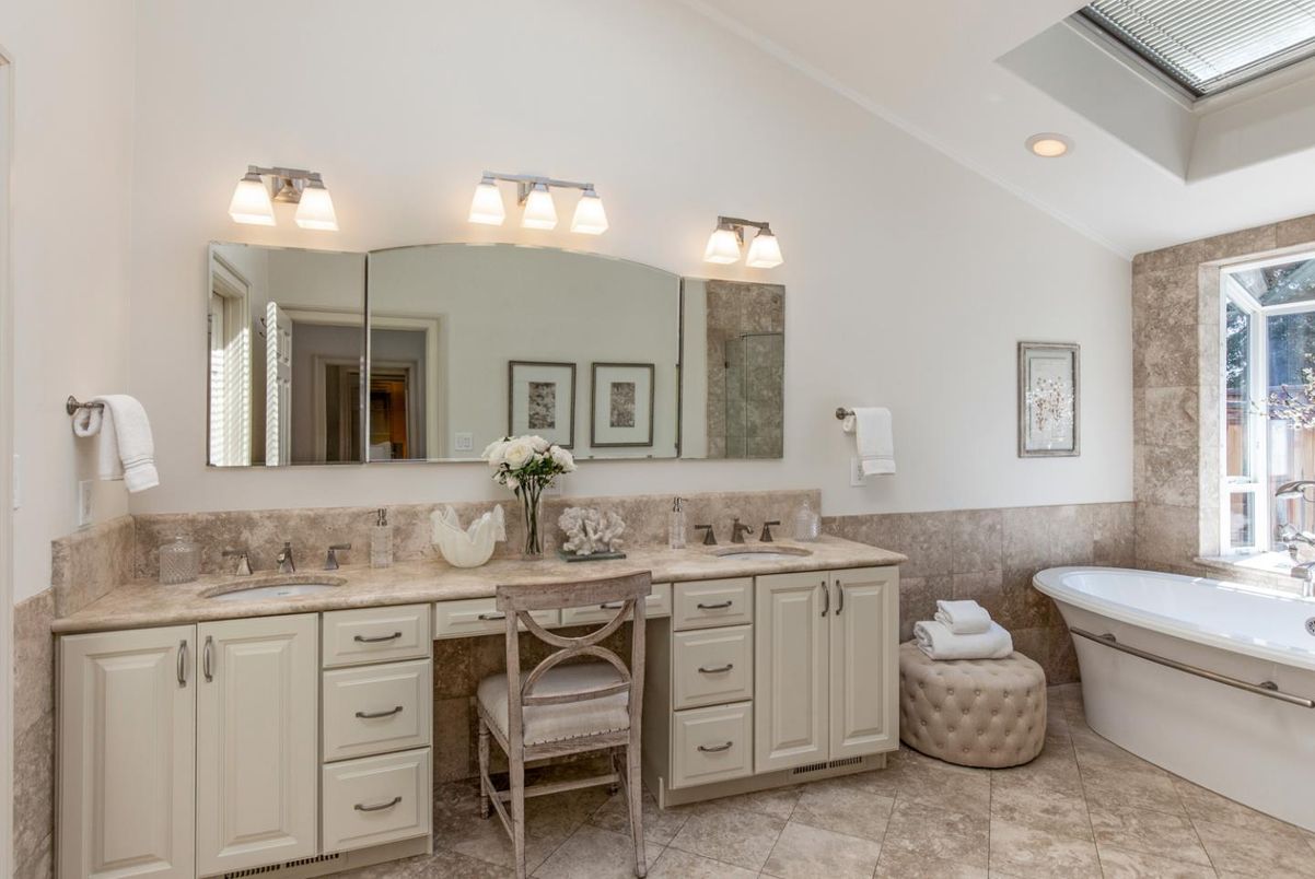 Bathroom, Dual Sink Vanities, Free Standing Baths, Interior, Recessed Lighting