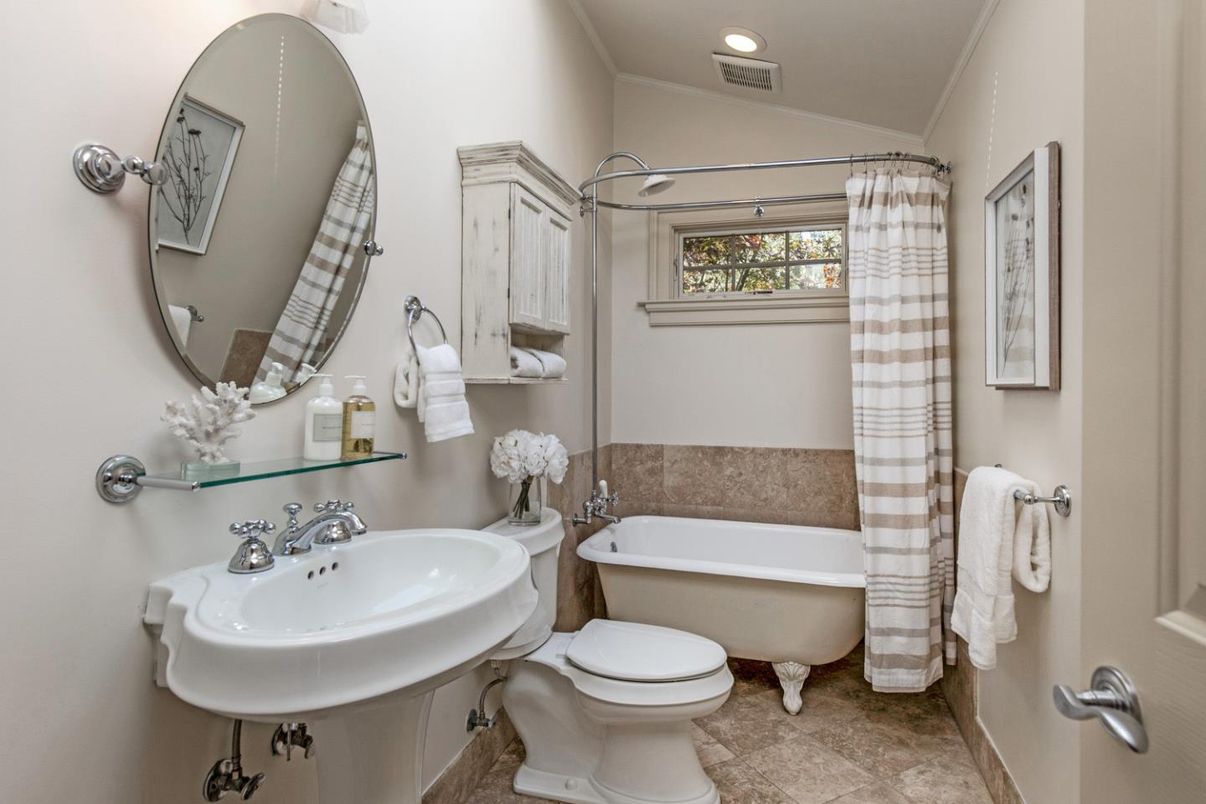 Bathroom, Free Standing Baths, Interior, Recessed Lighting