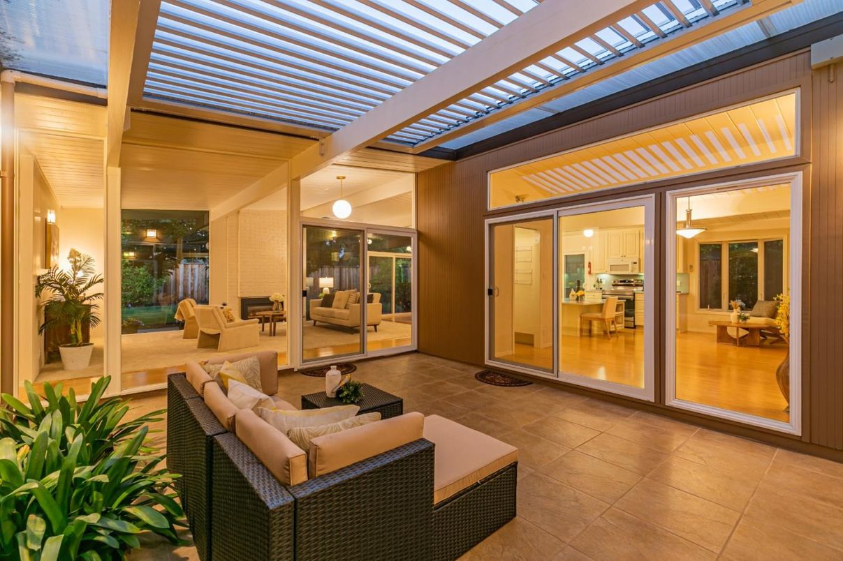 Exterior, Pendant Lights