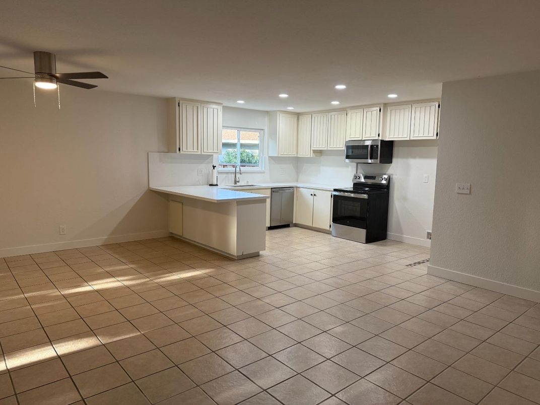 Interior, Kitchen, Recessed Lighting