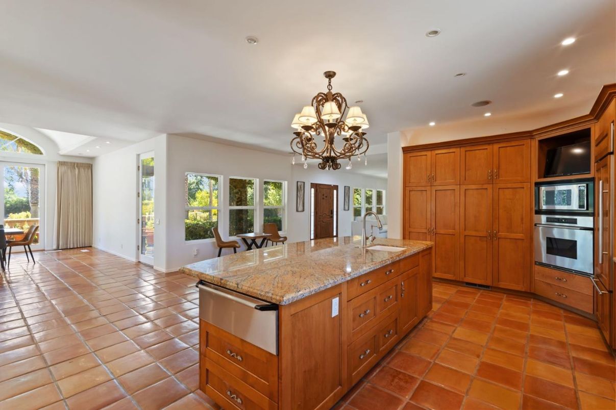 Chandelier, Interior, Kitchen, Recessed Lighting, Stainless Steel Appliances