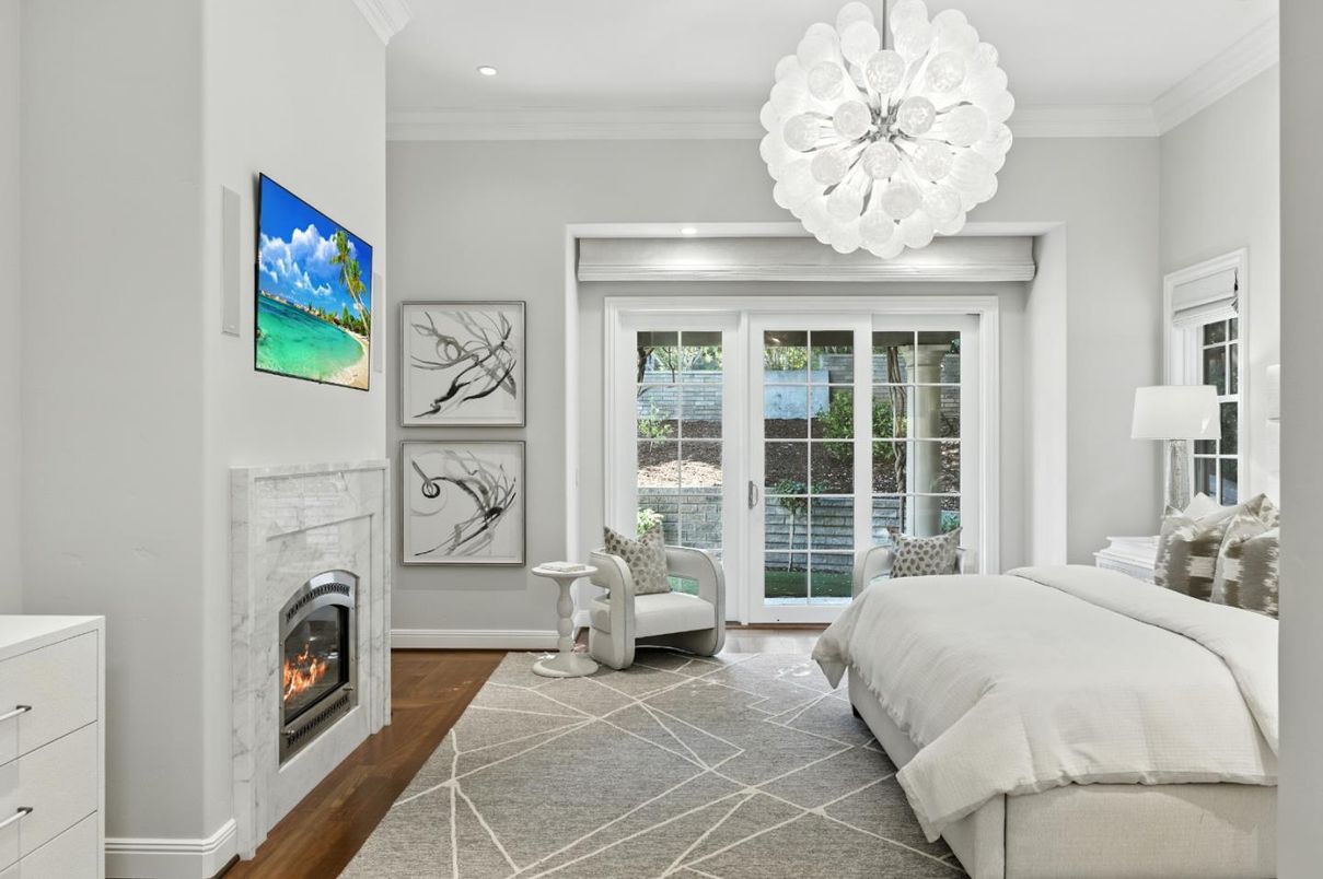 Bedroom, Fireplace, Interior, Pendant Lights, Recessed Lighting, Wood Texture Flooring