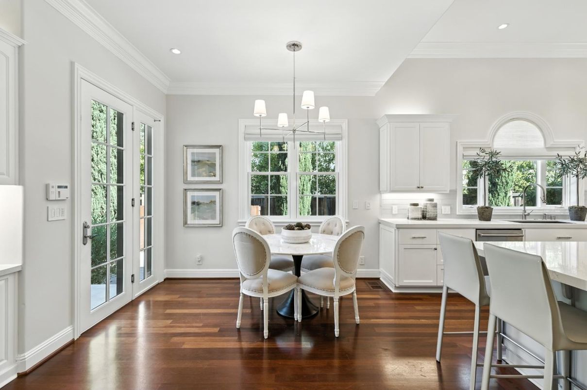 Dining room, Interior, Kitchen, Pendant Lights, Recessed Lighting, Wood Texture Flooring