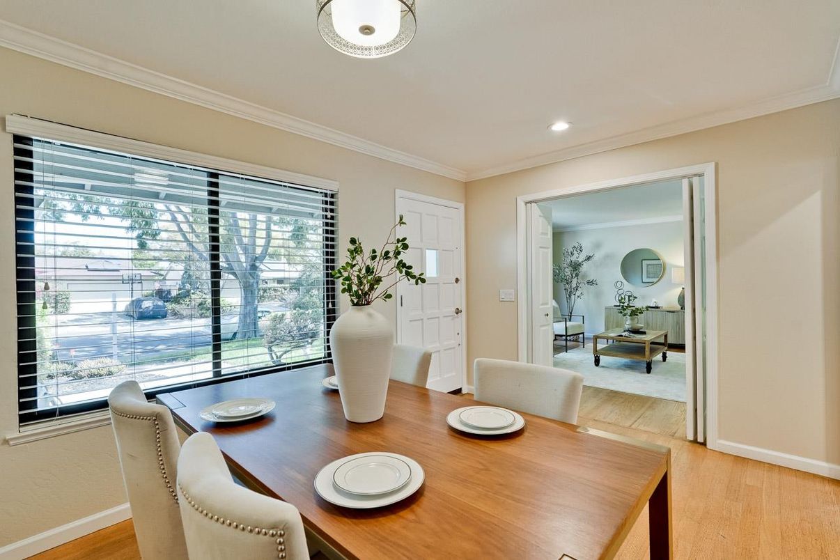Dining room, Interior, Recessed Lighting, Wood Texture Flooring