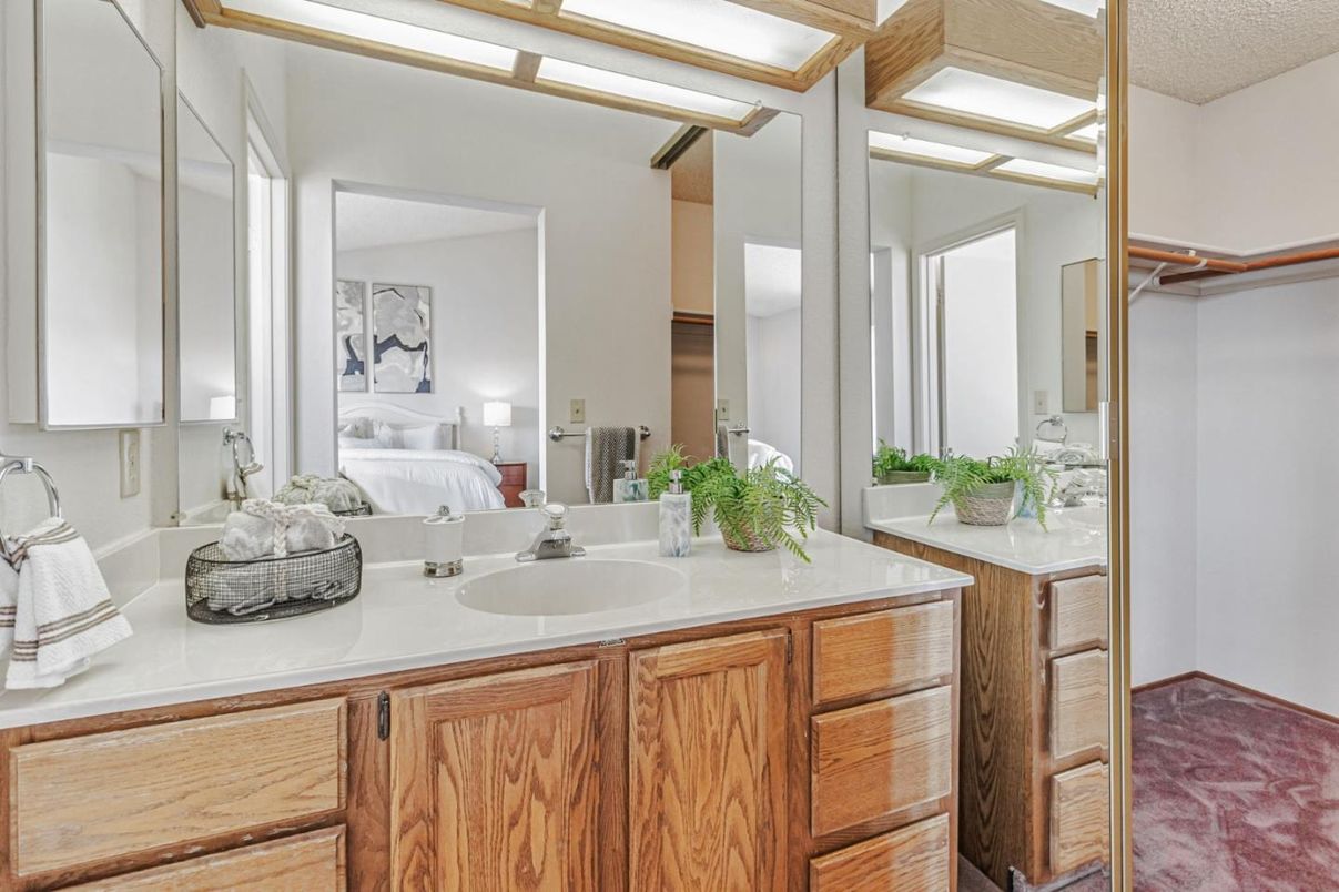 Bathroom, Bedroom, Interior
