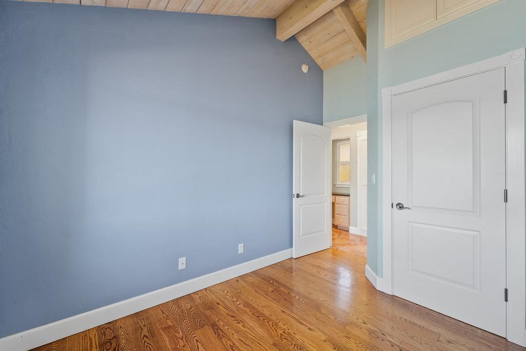 Empty room, Interior, Wooden Beams, Wooden Ceilings, Wood Texture Flooring