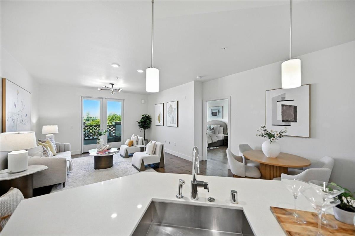 Dining room, Interior, Living room, Pendant Lights, Recessed Lighting, Wood Texture Flooring