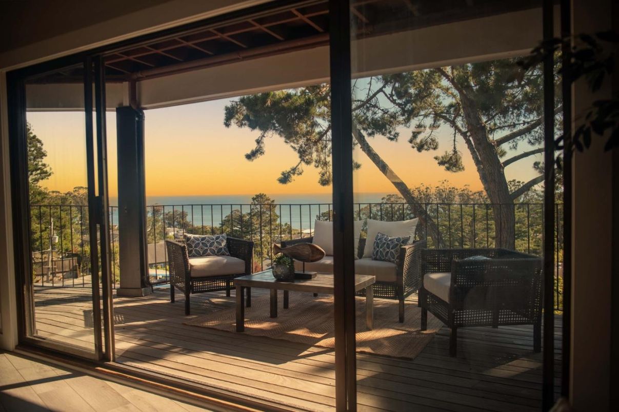 Interior, Sun Room, Water, Wood Texture Flooring