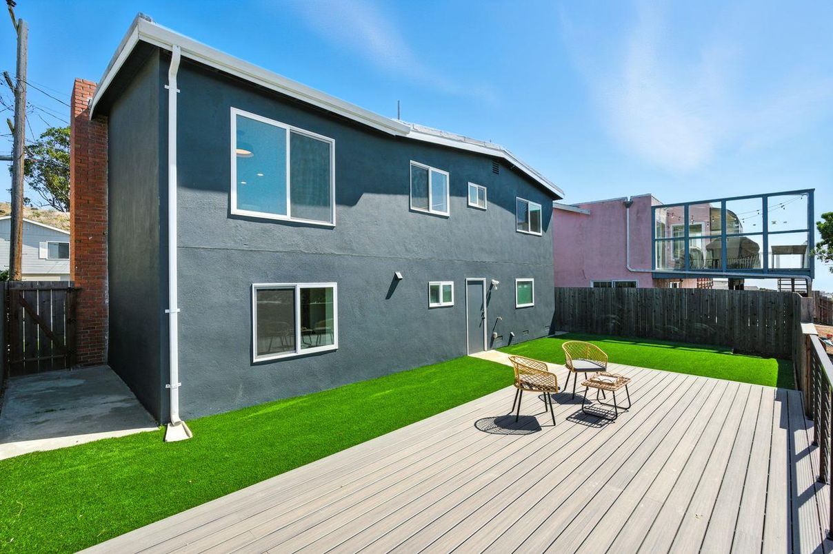 Backyard, Exterior