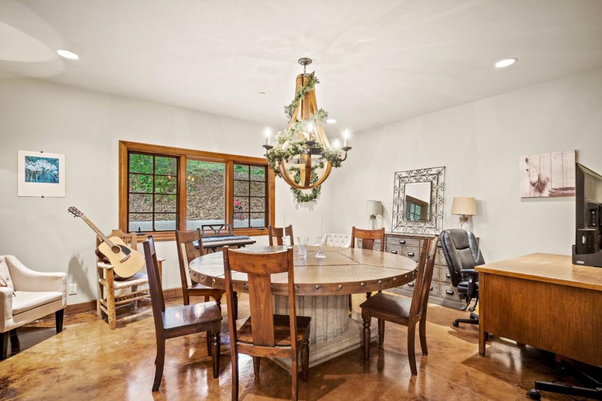 Chandelier, Dining room, Interior, Recessed Lighting, Wood Texture Flooring